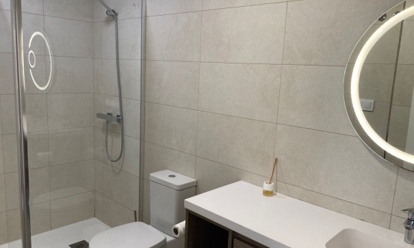 Återförsäljning - Villa i parhus -
Pilar de la Horadada