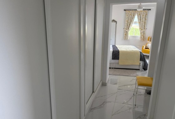 Revente - Villa Individuelle -
Algorfa