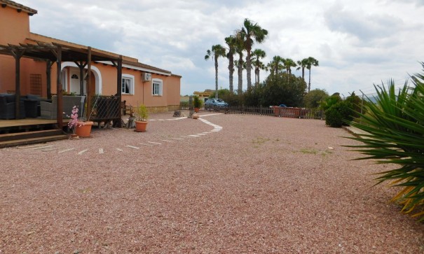 Herverkoop - Vrijstaande Villa -
Dolores