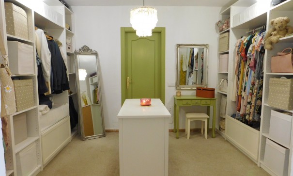 Herverkoop - Vrijstaande Villa -
Dolores