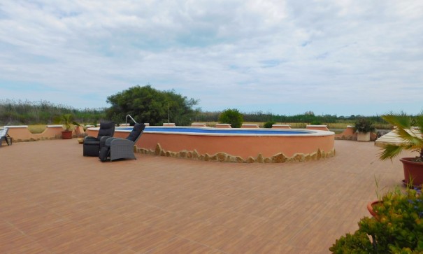 Herverkoop - Vrijstaande Villa -
Dolores