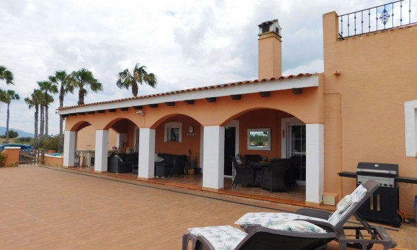 Herverkoop - Vrijstaande Villa -
Dolores