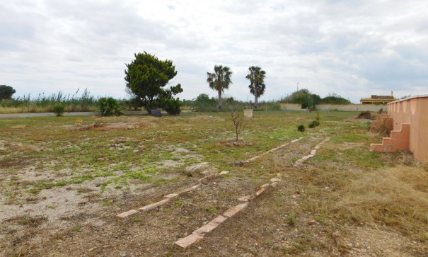 Herverkoop - Vrijstaande Villa -
Dolores