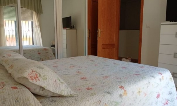 Återförsäljning - Fristående villa -
Pilar de la Horadada