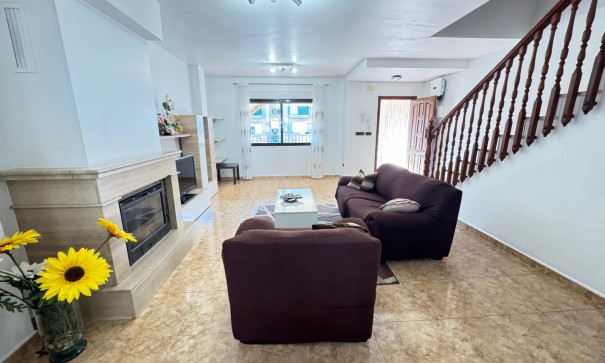 Återförsäljning - Radhus -
San Miguel de Salinas