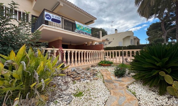 Herverkoop - Vrijstaande Villa -
Orihuela Costa - La Zenia