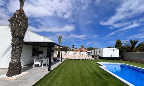 Sale - Finca Country Property -
Elche Pedanías - La Marina