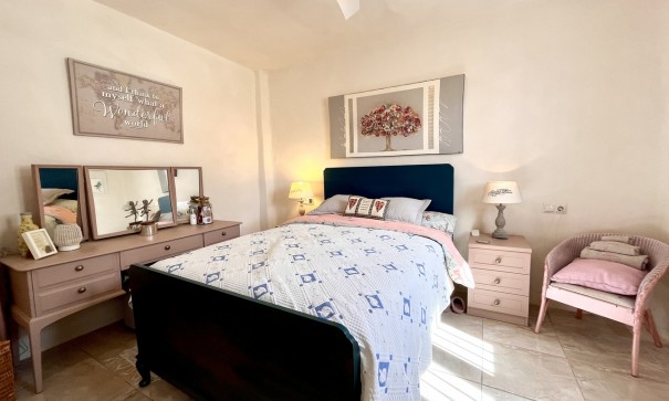 Återförsäljning - Finca lantlig egendom -
Dolores