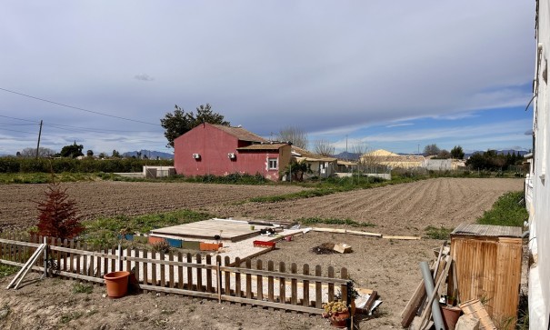 Återförsäljning - Finca lantlig egendom -
Dolores