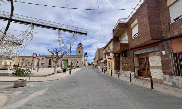 Återförsäljning - Finca lantlig egendom -
Dolores