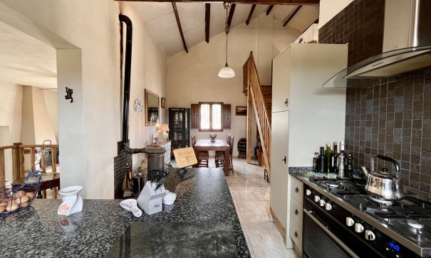 Återförsäljning - Finca lantlig egendom -
Dolores