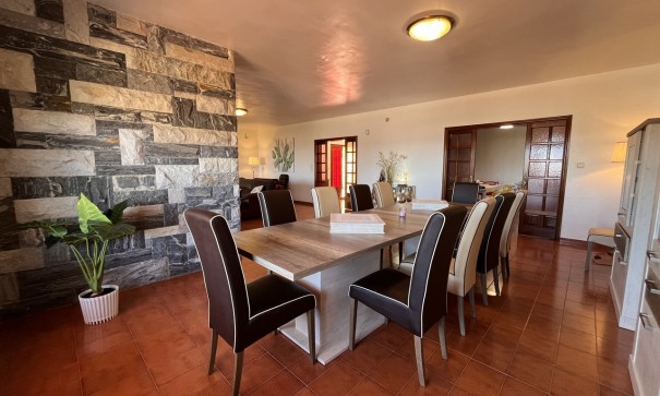 Sprzedaż - Willa wolnostojąca -
La Nucía