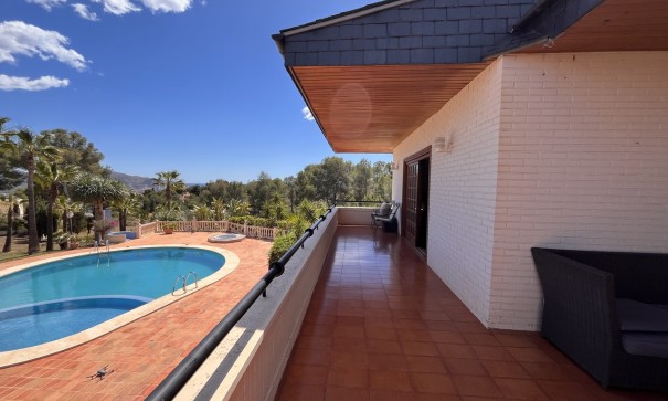 Sprzedaż - Willa wolnostojąca -
La Nucía