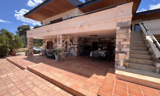 Sprzedaż - Willa wolnostojąca -
La Nucía