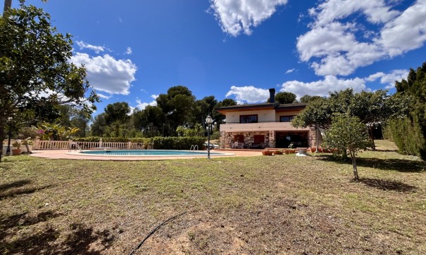 Sprzedaż - Willa wolnostojąca -
La Nucía