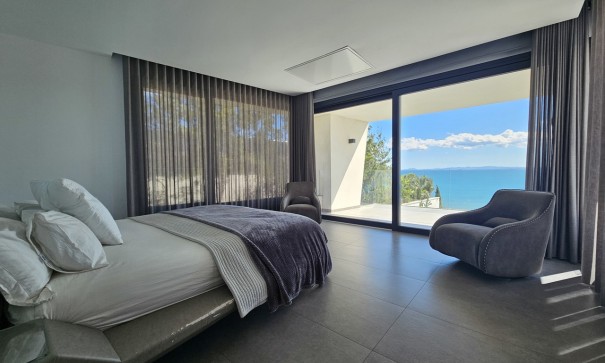 Venta - Chalet Independiente -
La Zenia