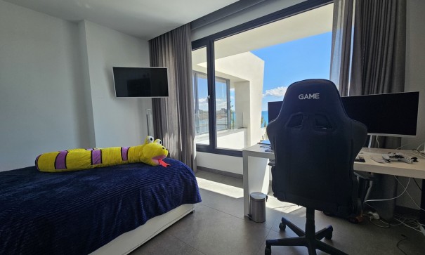 Venta - Chalet Independiente -
La Zenia