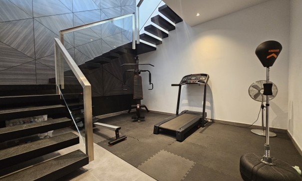 Venta - Chalet Independiente -
La Zenia