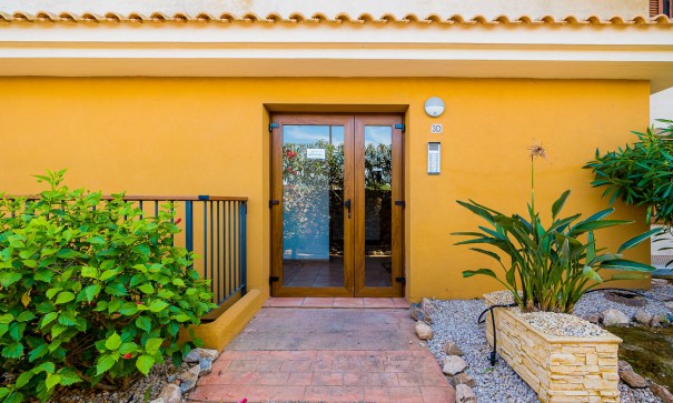 Venta - Apartamento piso -
Punta Prima