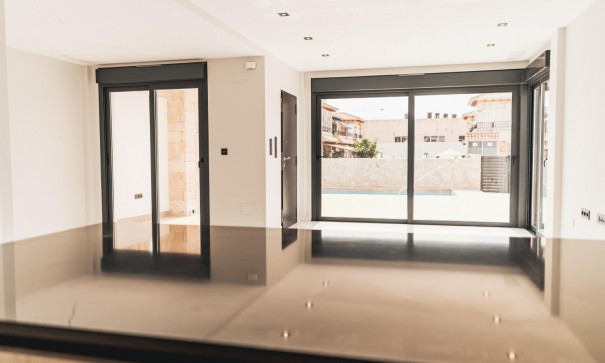 Obra Nueva - Chalet Independiente -
Orihuela Costa - Punta Prima