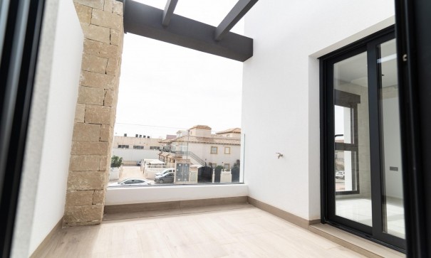 Obra Nueva - Chalet Independiente -
Orihuela Costa - Punta Prima