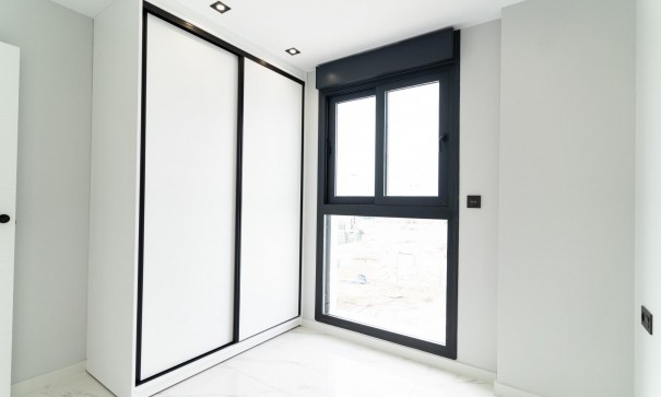 Obra Nueva - Chalet Independiente -
Orihuela Costa - Punta Prima