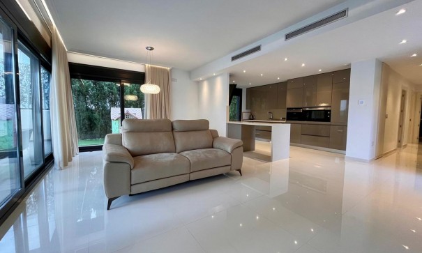 Venta - Chalet Independiente -
Dehesa de Campoamor - Dehesa de campoamor