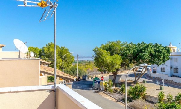 Herverkoop - Vrijstaande Villa -
Orihuela Costa - Villamartín