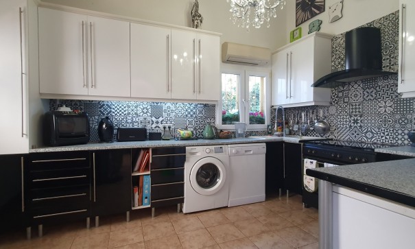 Återförsäljning - Fristående villa -
Orihuela - La Florida