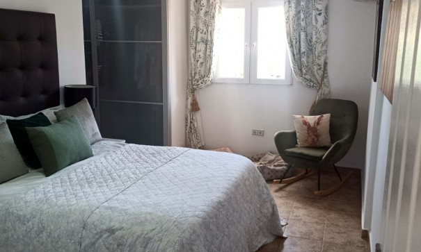 Återförsäljning - Fristående villa -
Orihuela - La Florida
