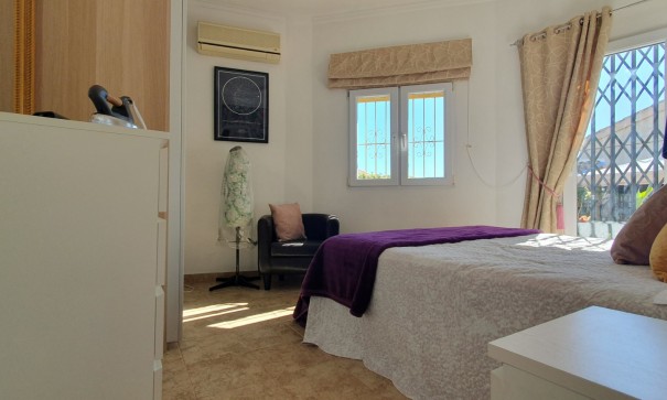 Återförsäljning - Fristående villa -
Orihuela - La Florida