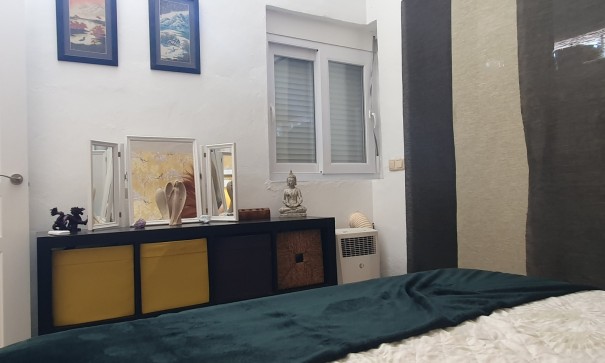 Återförsäljning - Fristående villa -
Orihuela - La Florida