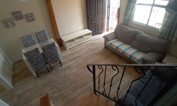 Sale - Town house -
Algorfa