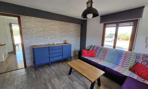 Resale - Freistehende Villa -
Monóvar