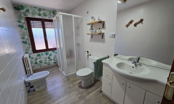 Resale - Freistehende Villa -
Monóvar