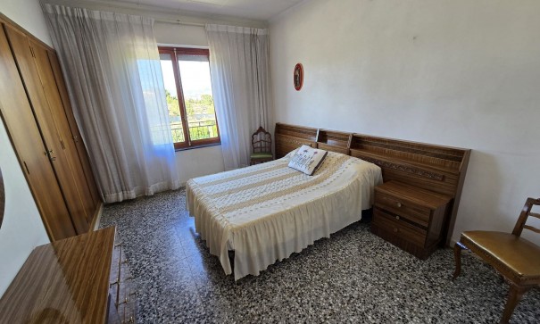 Resale - Freistehende Villa -
Monóvar