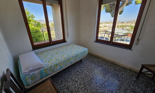 Resale - Freistehende Villa -
Monóvar