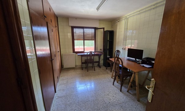 Resale - Freistehende Villa -
Monóvar