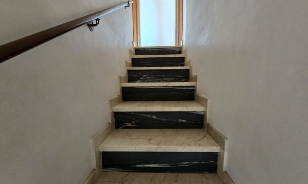 Resale - Freistehende Villa -
Monóvar