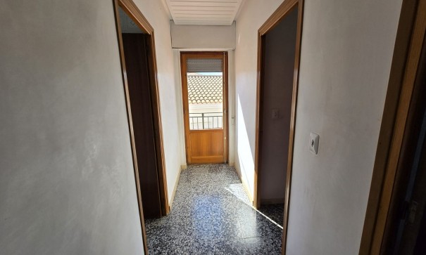 Resale - Freistehende Villa -
Monóvar