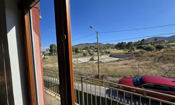 Resale - Freistehende Villa -
Monóvar