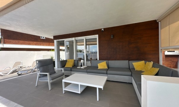 Herverkoop - Vrijstaande Villa -
Gran Alacant