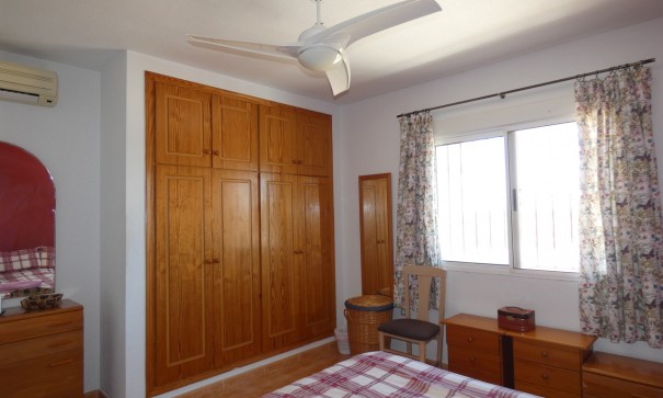Sale - Town house -
Algorfa