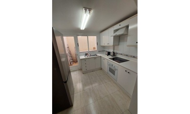 Resale - Doppelhaushälfte -
Los Altos