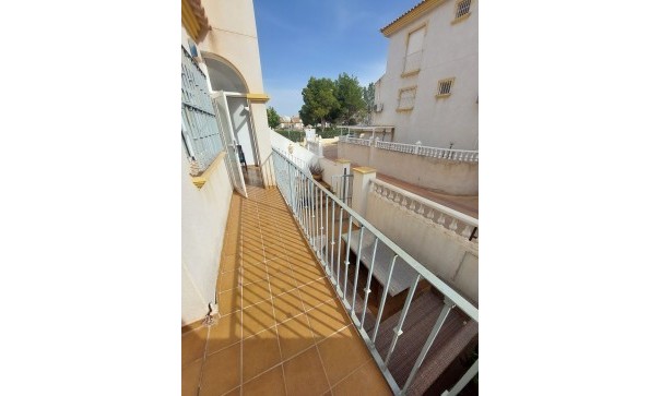 Resale - Doppelhaushälfte -
Los Altos