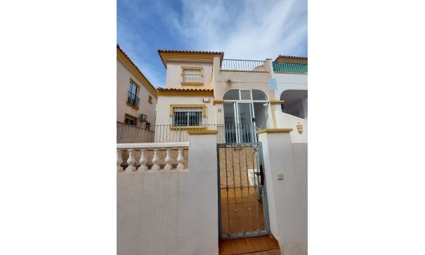 Resale - Doppelhaushälfte -
Los Altos