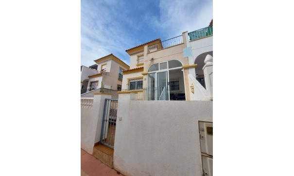 Resale - Doppelhaushälfte -
Los Altos