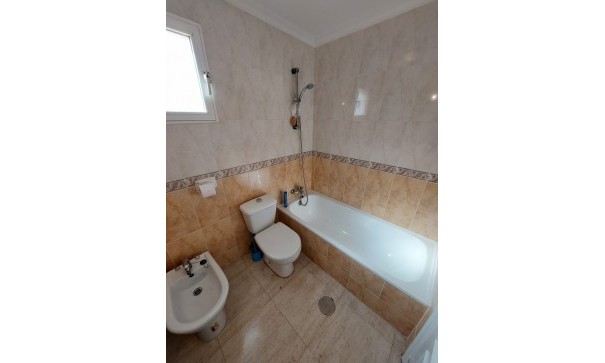 Resale - Doppelhaushälfte -
Los Altos