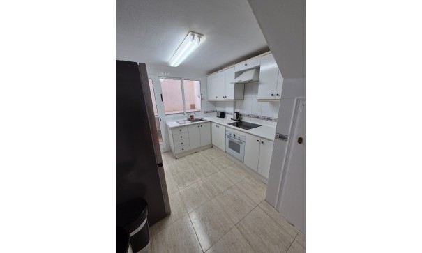 Resale - Doppelhaushälfte -
Los Altos