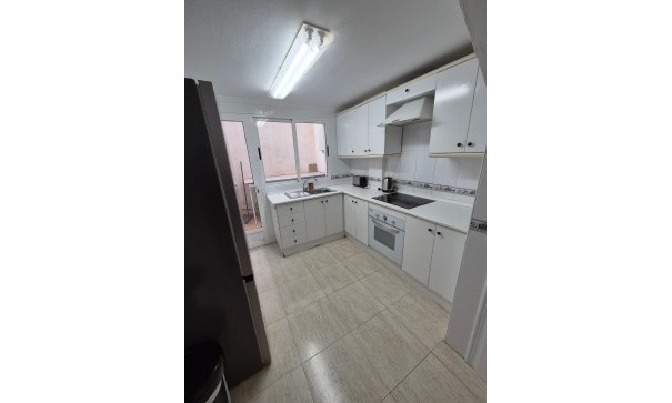 Resale - Doppelhaushälfte -
Los Altos